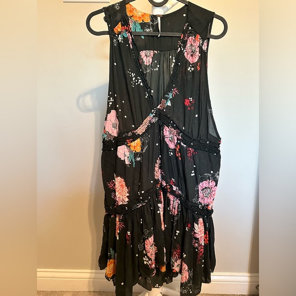 Free People tank - Picture 1 of 5